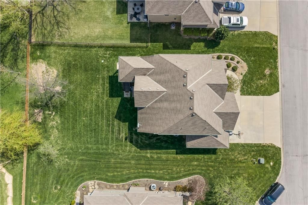 1308 NE Woods Edge Circle — photo 46