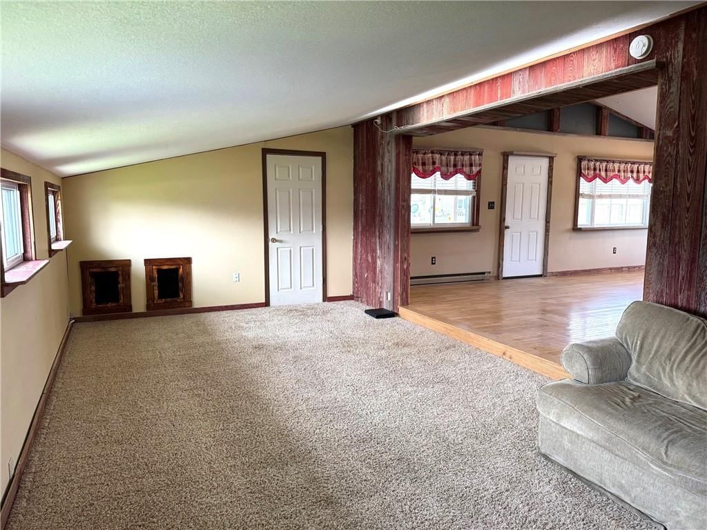 103 N Fuller Street — photo 11