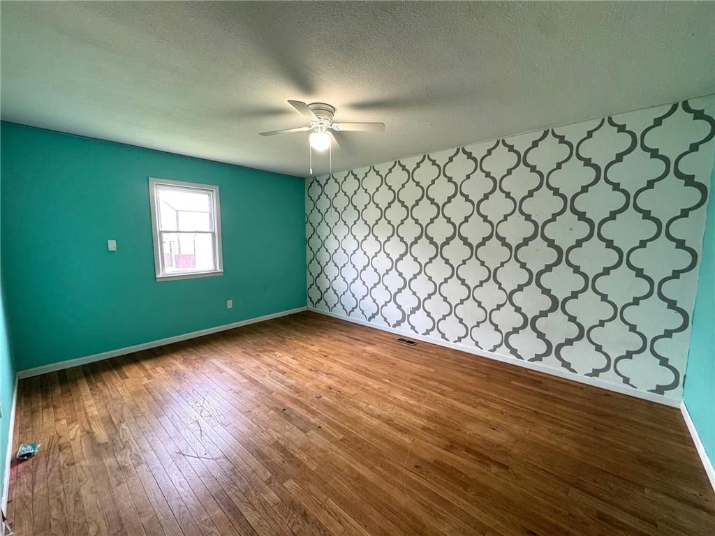 103 N Fuller Street — photo 20