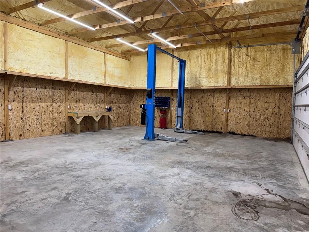 103 N Fuller Street — photo 29
