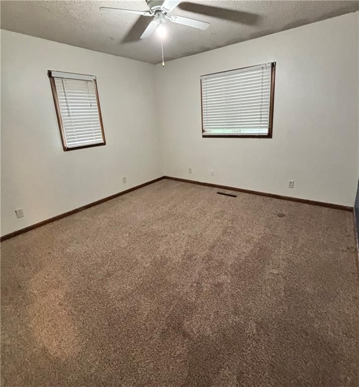 419 W 8th Street — photo 12