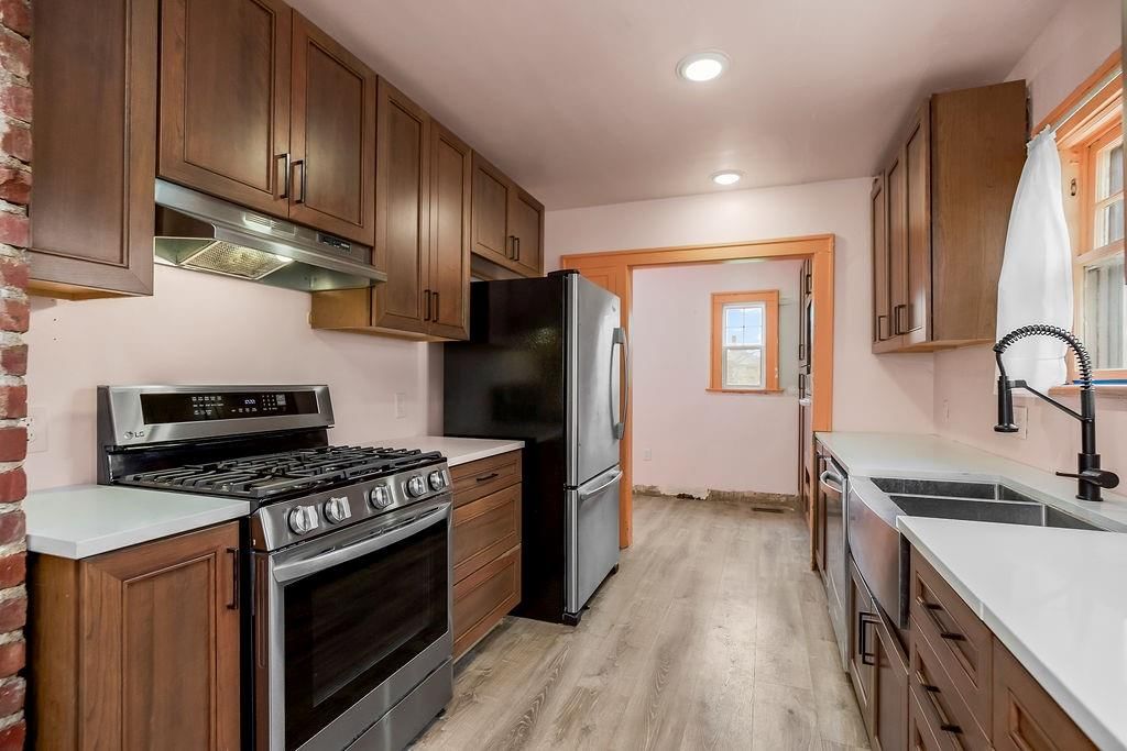 5306 Charlotte Street — photo 10