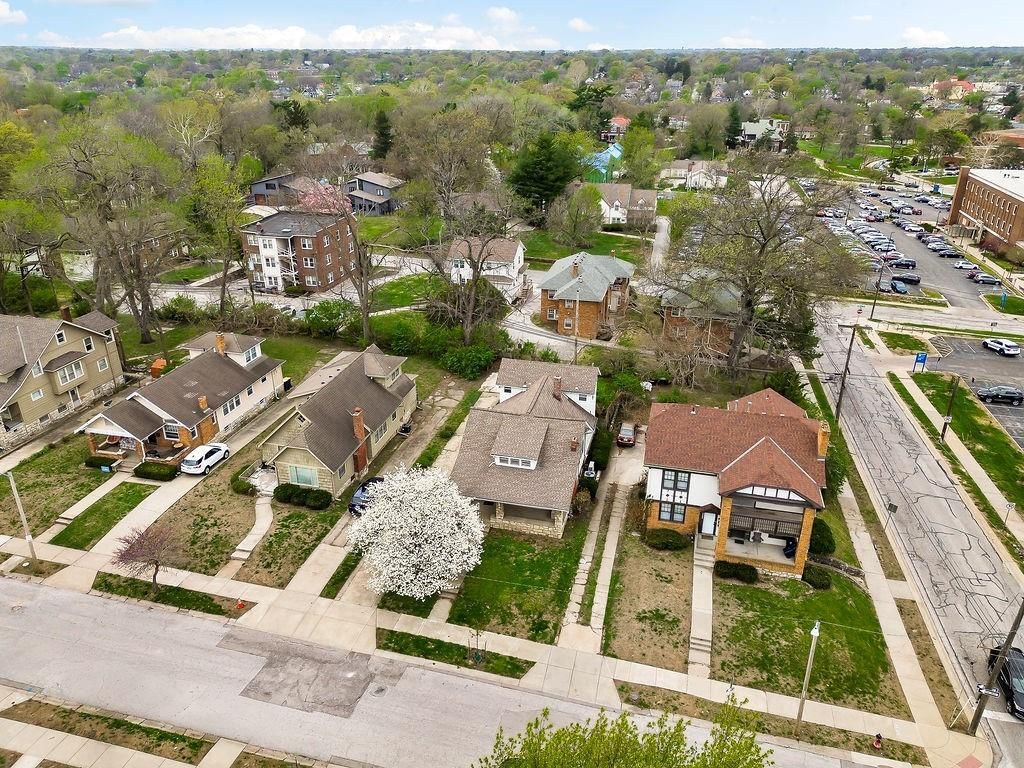 5306 Charlotte Street — photo 28