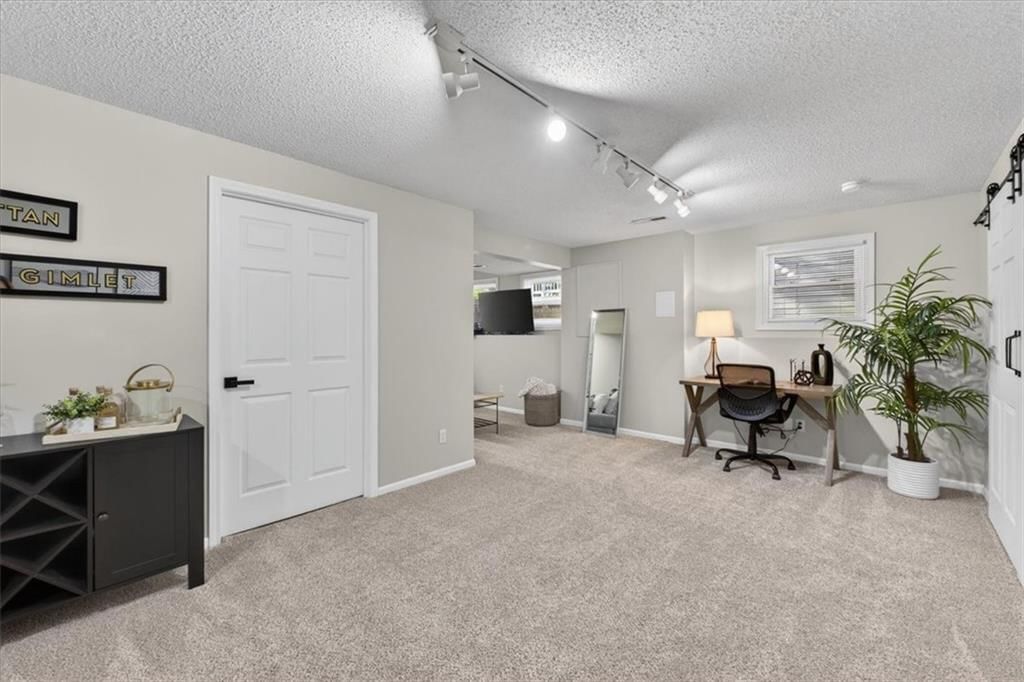 12404 S Seminole Drive — photo 23
