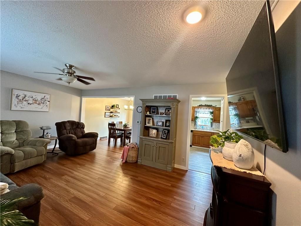 1322 N Dewey Street — photo 7