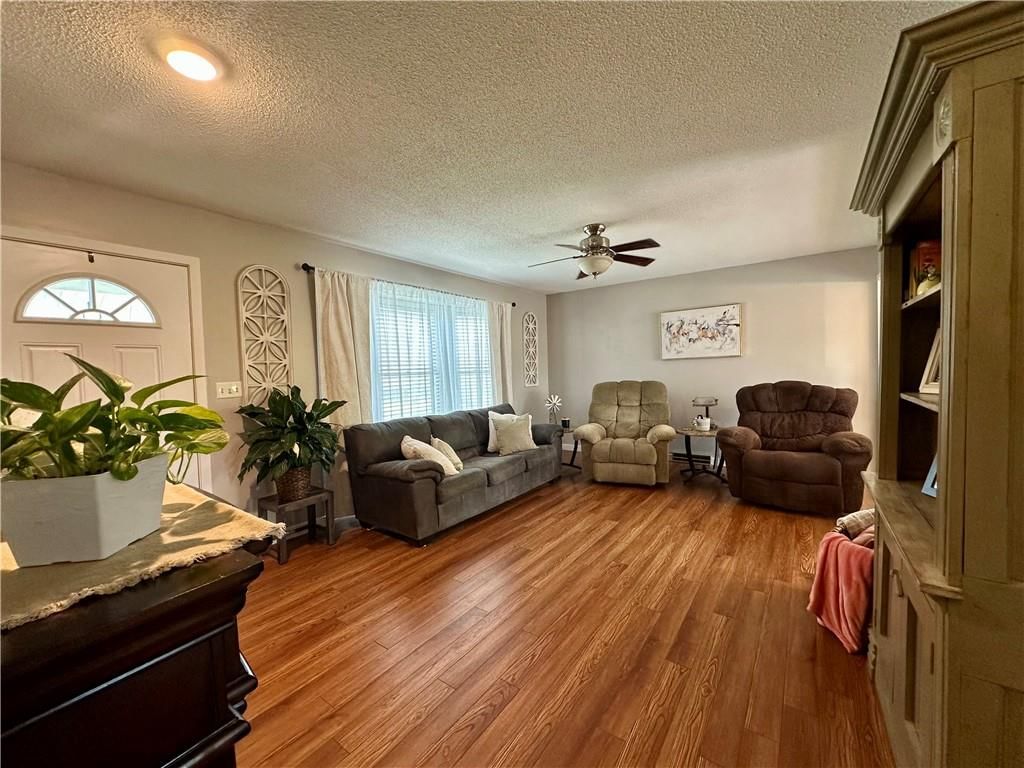1322 N Dewey Street — photo 8