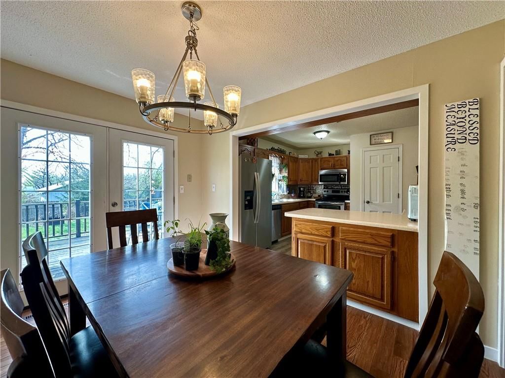 1322 N Dewey Street — photo 11