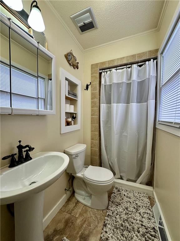 1322 N Dewey Street — photo 17
