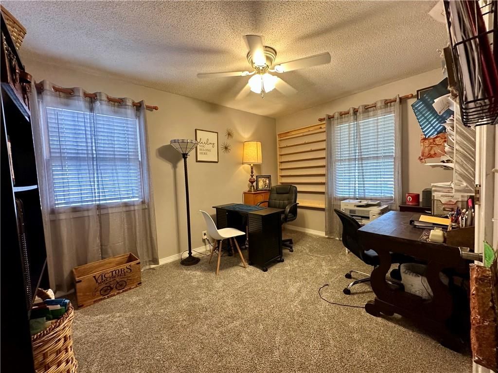 1322 N Dewey Street — photo 18