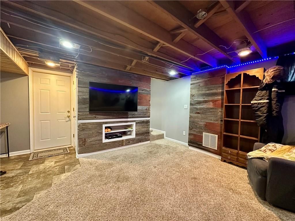 1322 N Dewey Street — photo 23