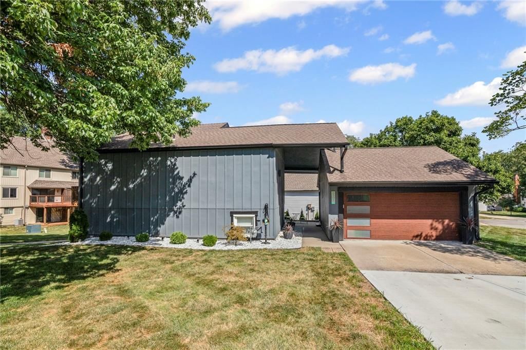 8307 N Chatham Avenue, Kansas City, MO
