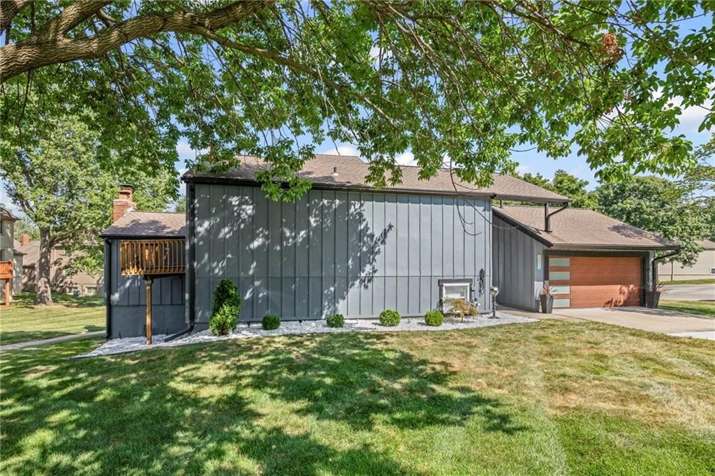 8307 N Chatham Avenue — photo 3