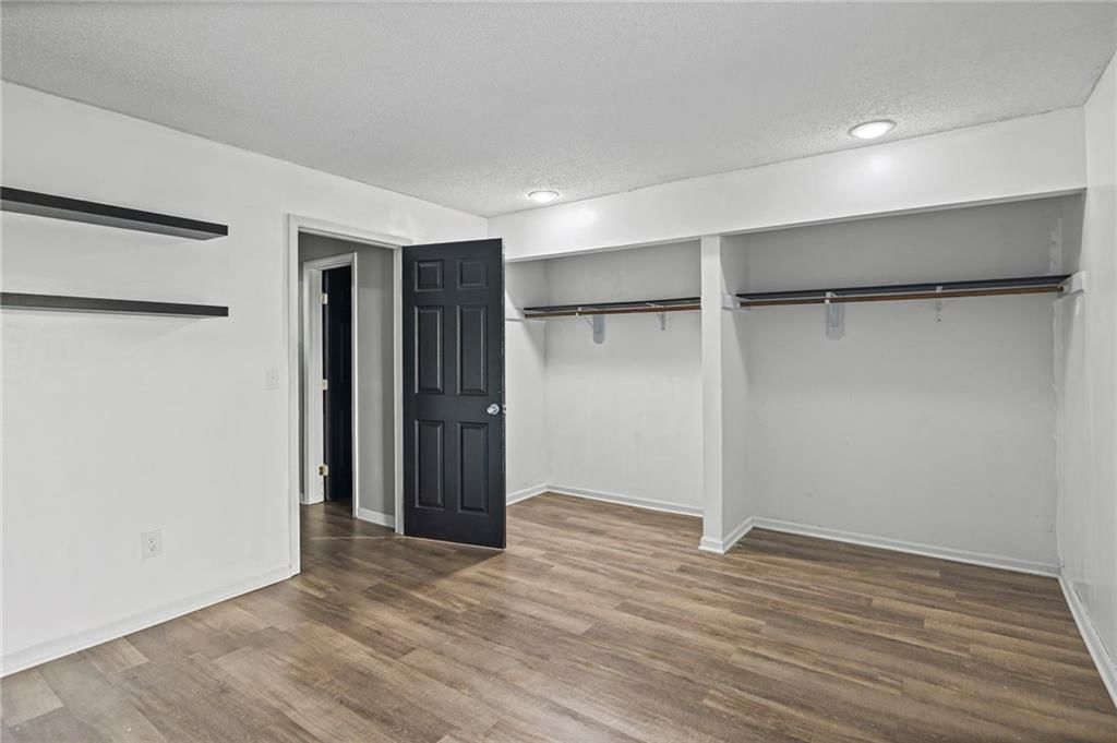 8307 N Chatham Avenue — photo 26