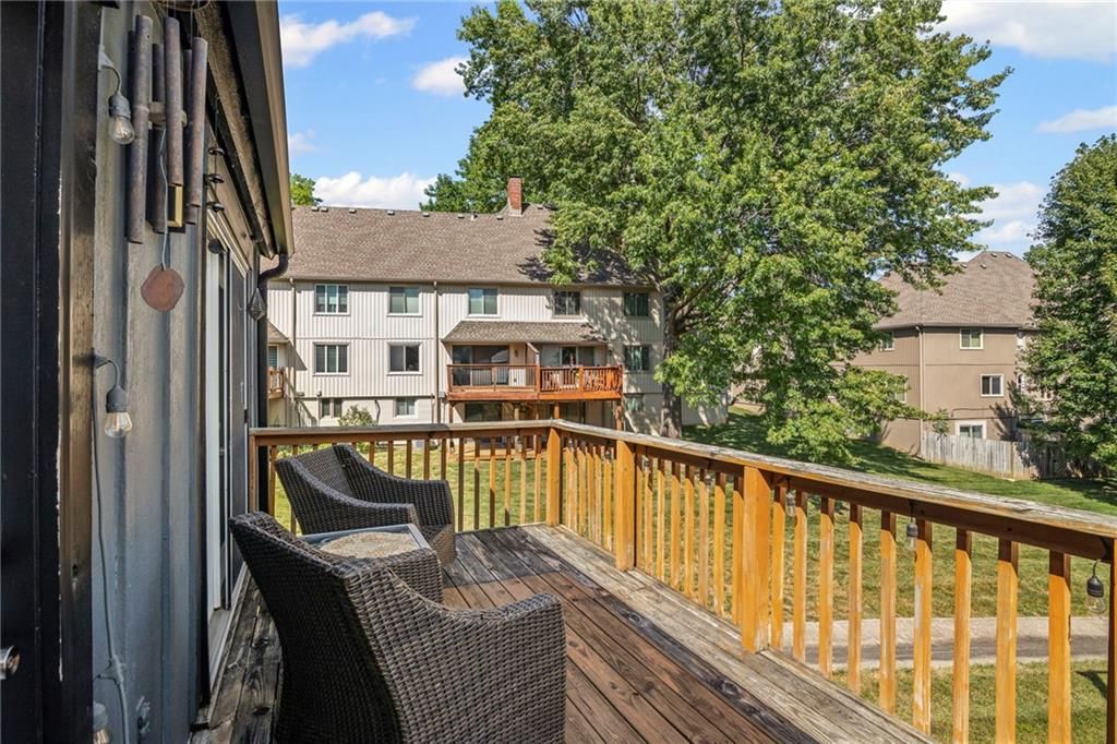 8307 N Chatham Avenue — photo 30
