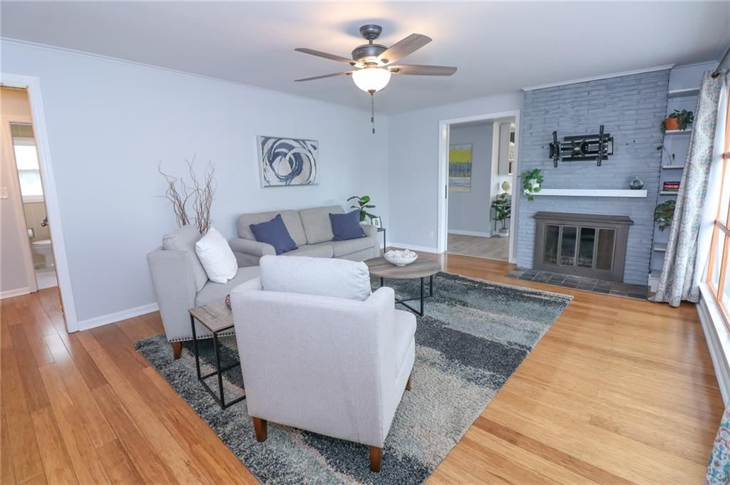 5627 LONG Avenue — photo 4