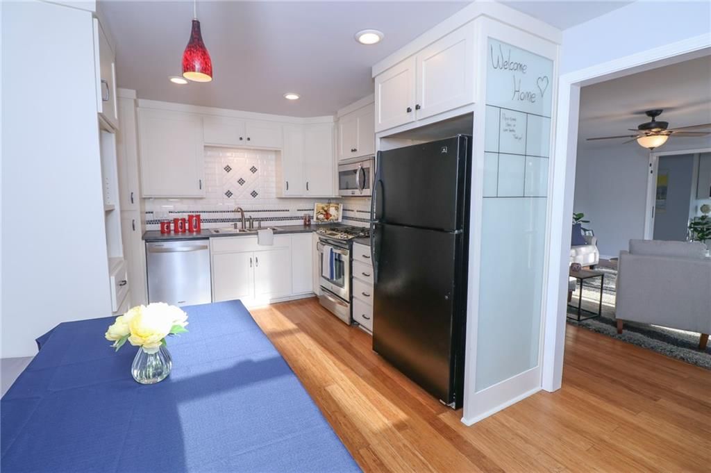 5627 LONG Avenue — photo 9