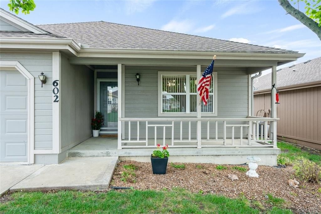 602 Sun Drive — photo 2