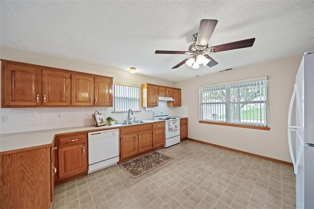 602 Sun Drive — photo 11