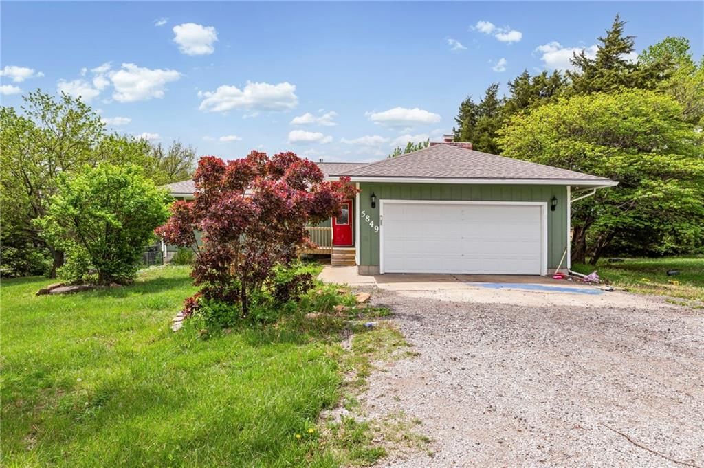 5849 Auburn Road — photo 34
