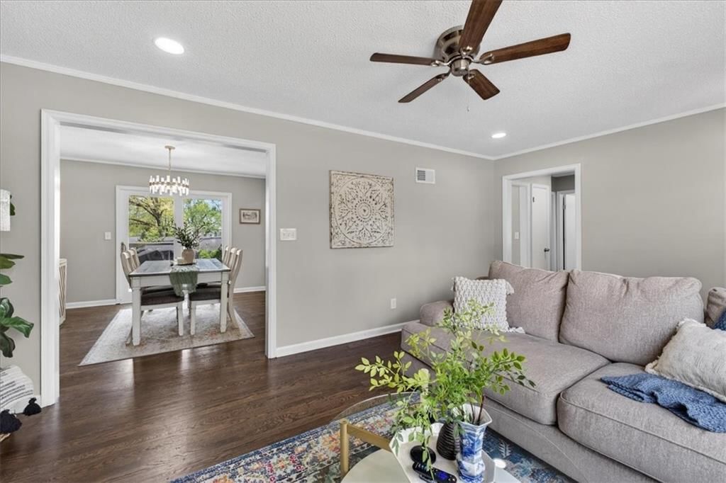 5507 Roe Boulevard — photo 10