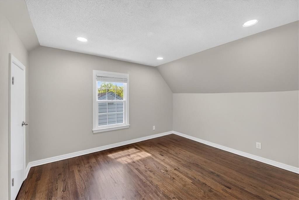 5507 Roe Boulevard — photo 23