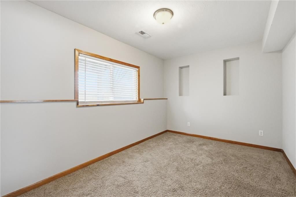 931 S Jones Court — photo 23