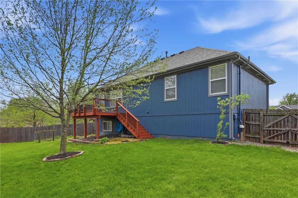 931 S Jones Court — photo 34