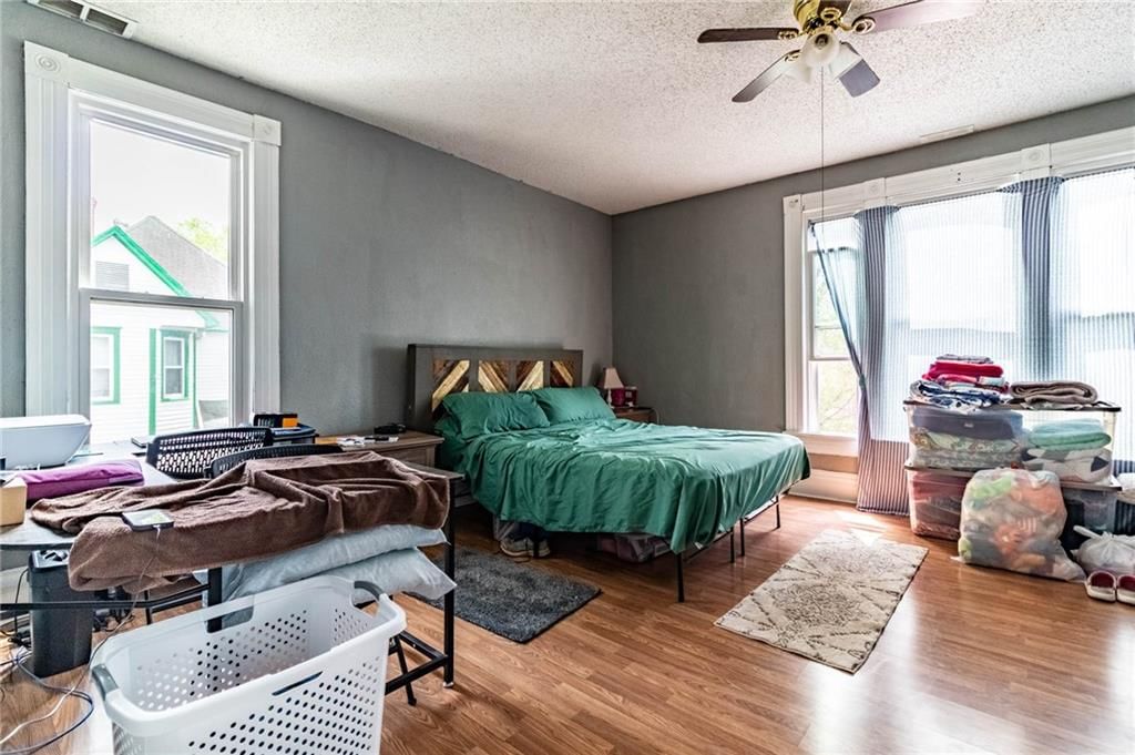 304 E Benton Street — photo 23