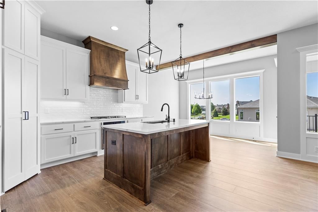 4830 NW Huonker Court — photo 4