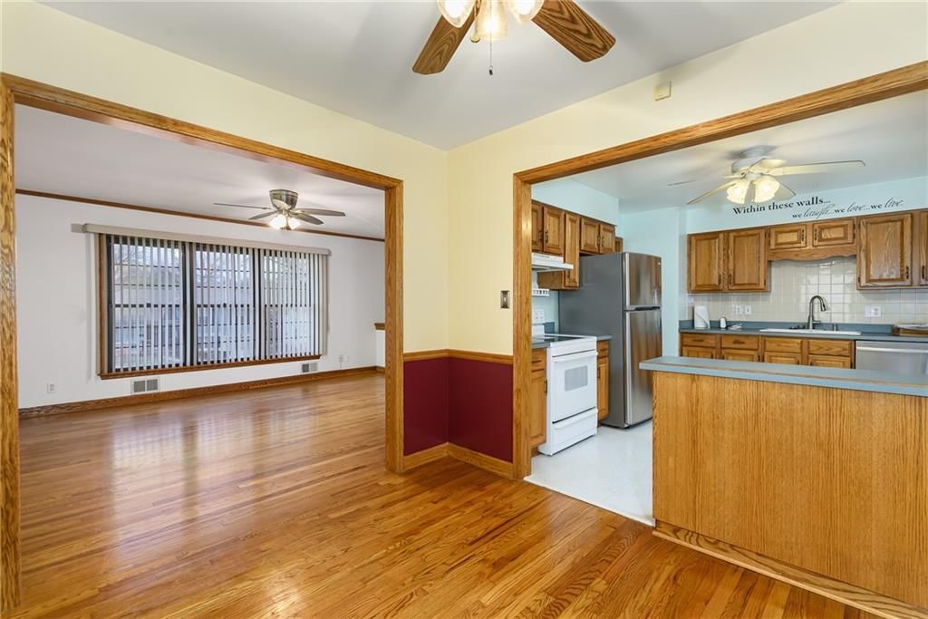 5208 N Wayne Avenue — photo 5