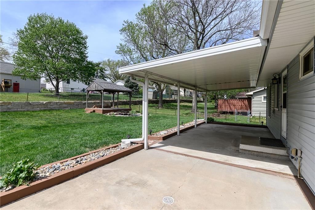 5208 N Wayne Avenue — photo 18