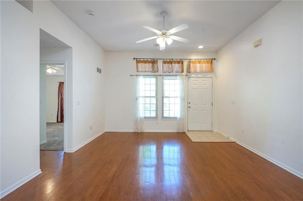 18437 W 156th Terrace — photo 6