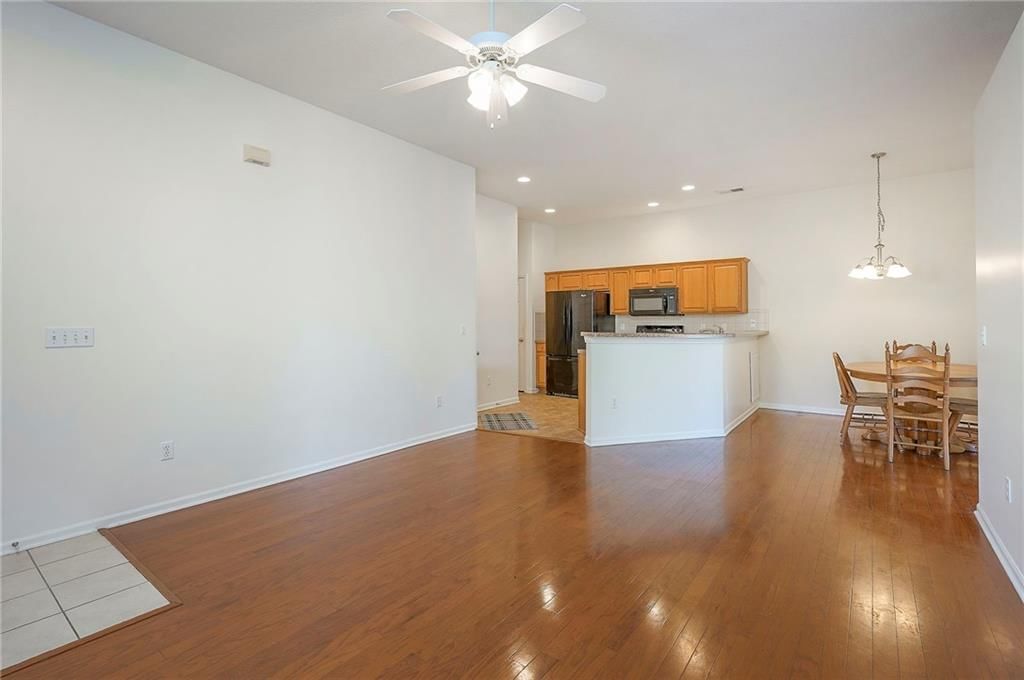 18437 W 156th Terrace — photo 7
