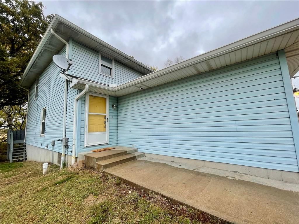 408 E Main Unit 1 & 2 Street — photo 2