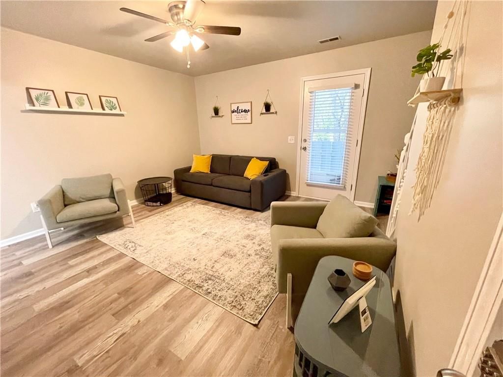 408 E Main Unit 1 & 2 Street — photo 17