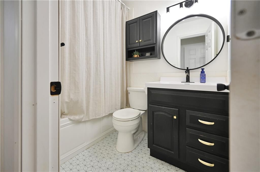 413 Madore Street — photo 10