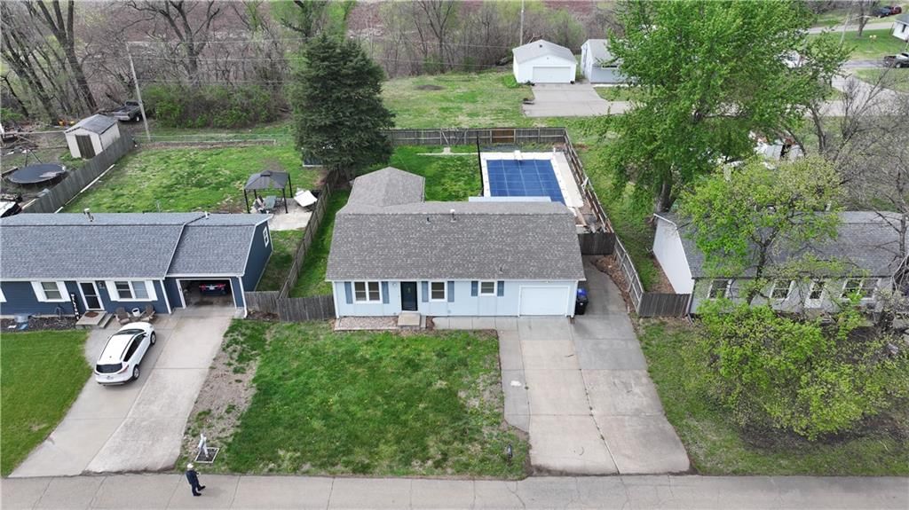 413 Madore Street — photo 22
