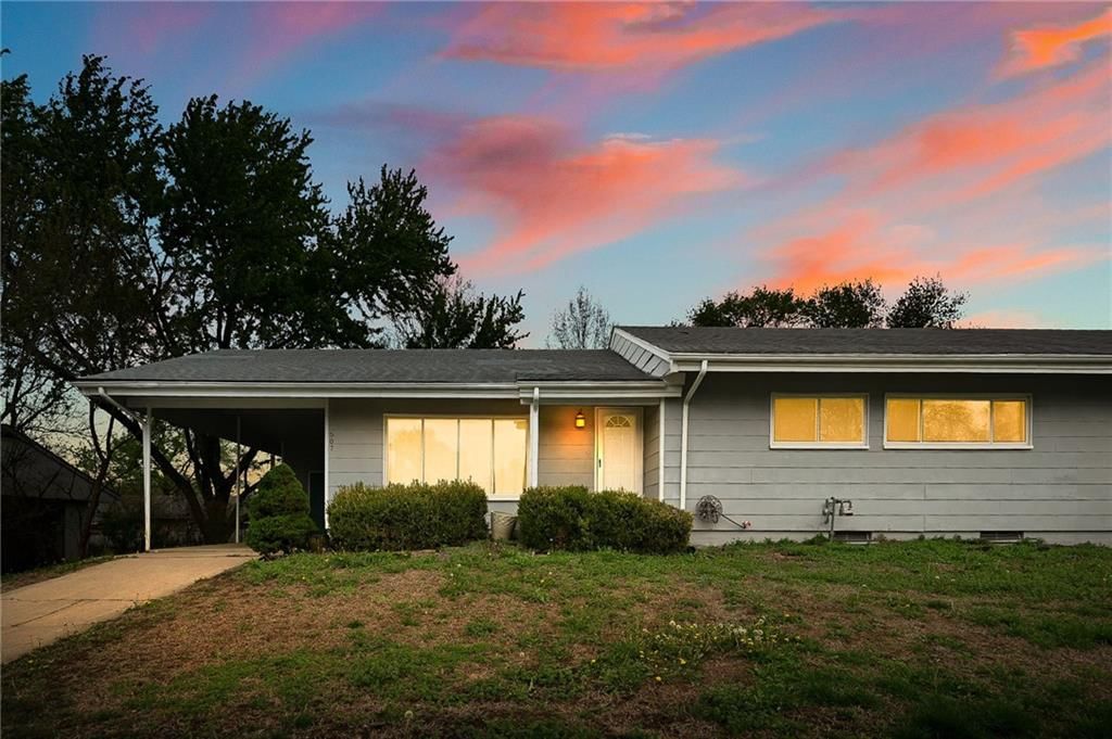 507 Ranchero Place, Belton, MO