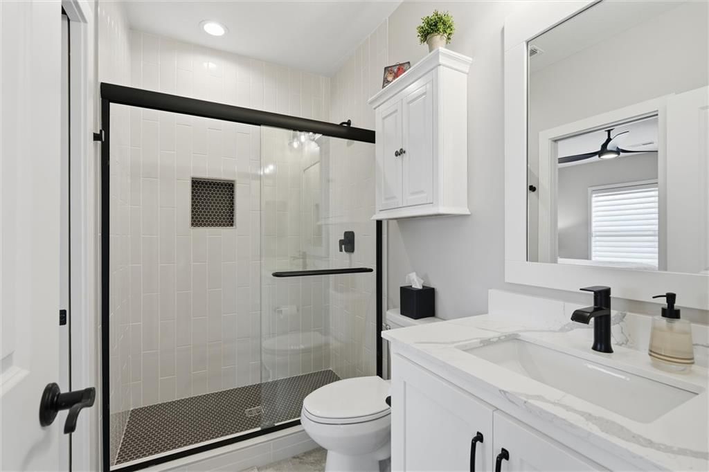 10745 N Bell Street — photo 21