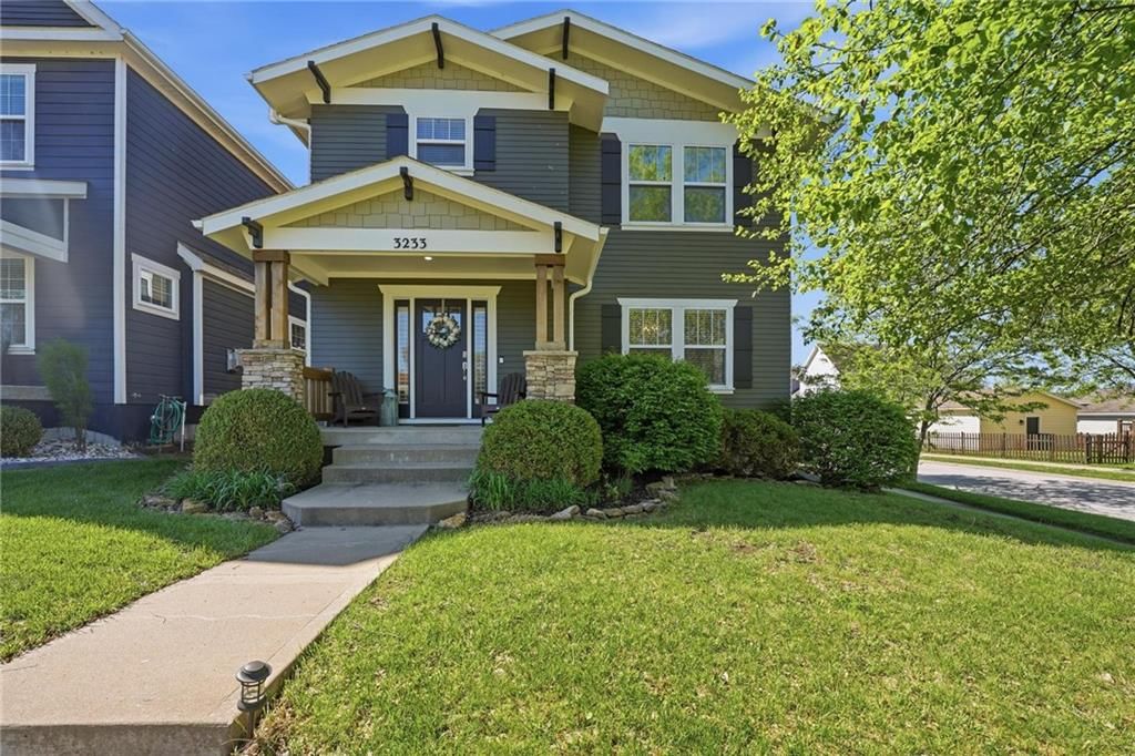 3233 Longview Road, Lee's Summit, MO