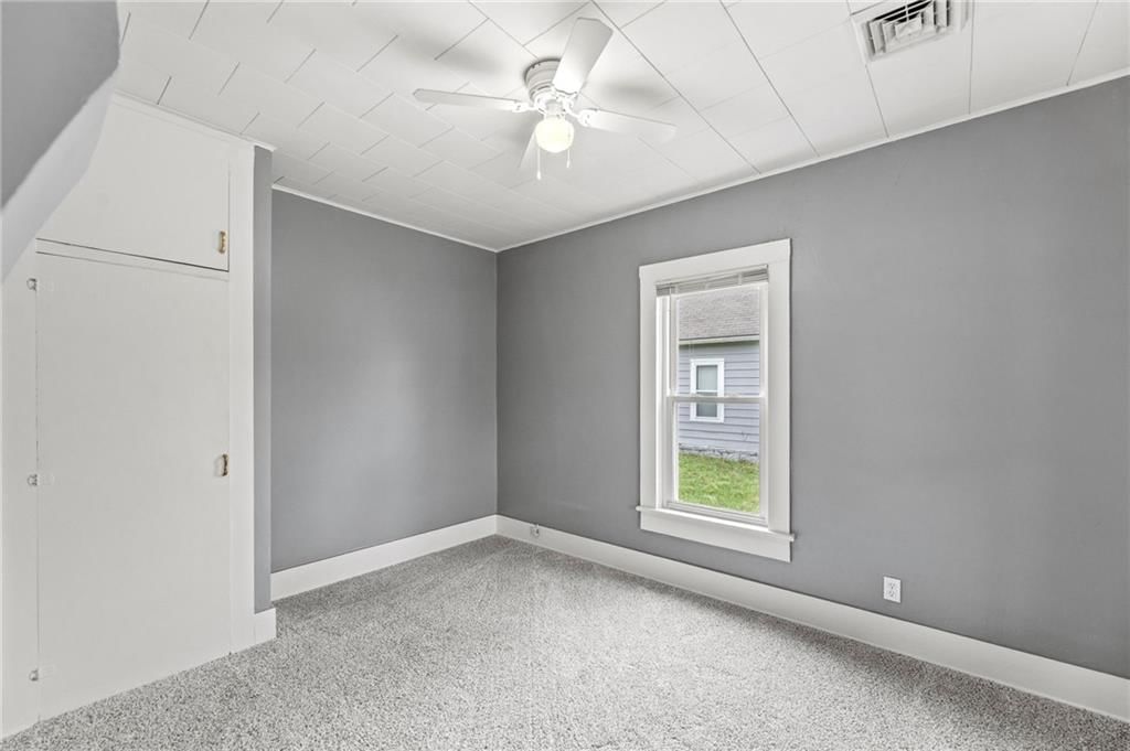 304 E Shawnee Street — photo 17