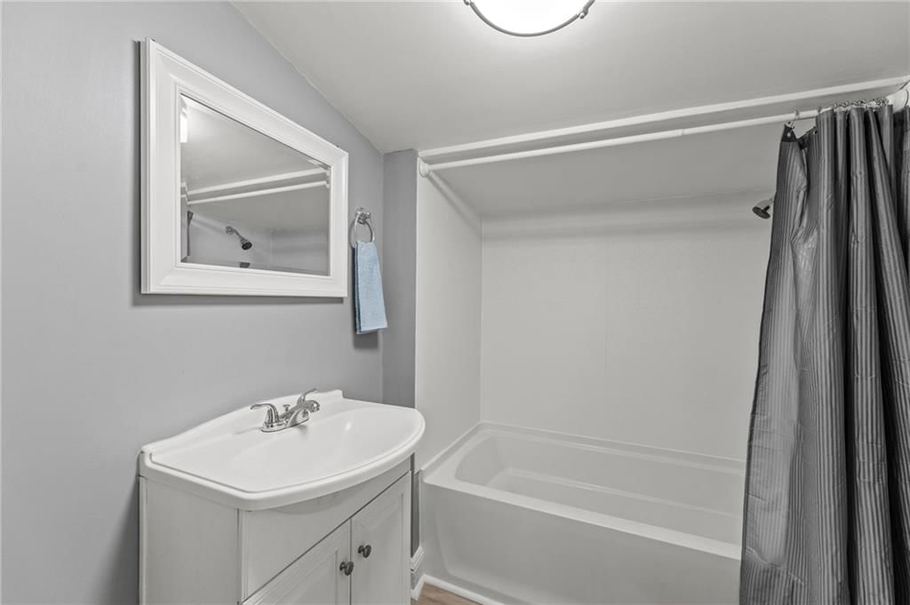304 E Shawnee Street — photo 25