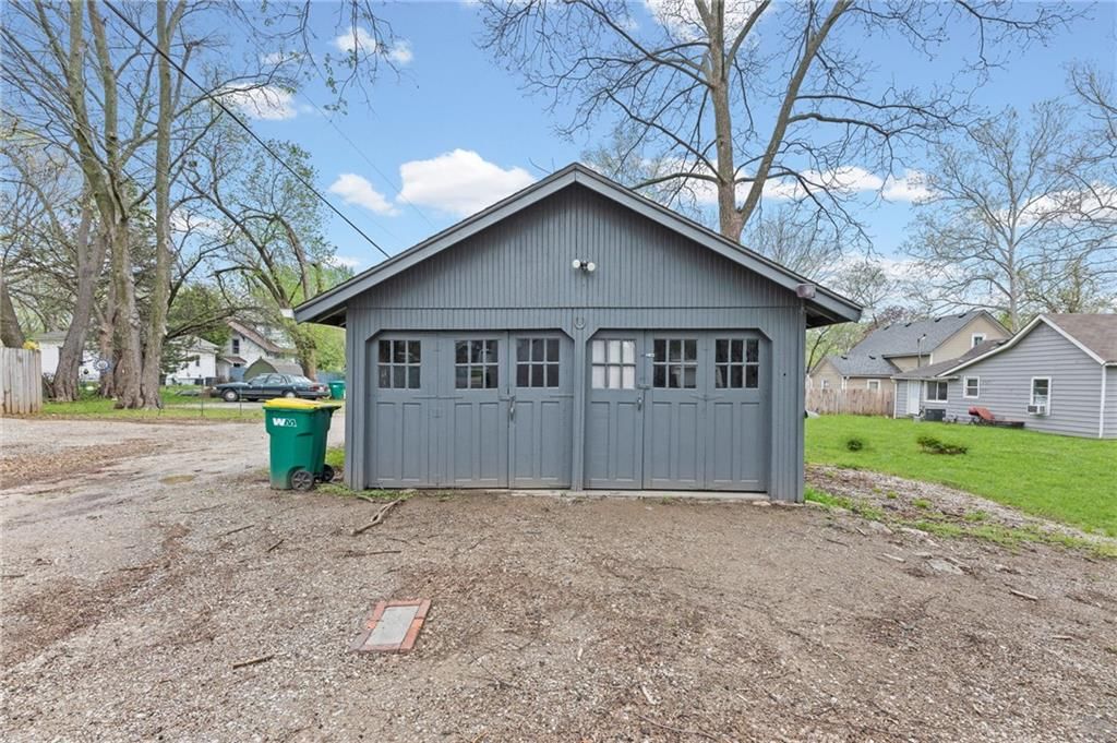 304 E Shawnee Street — photo 30