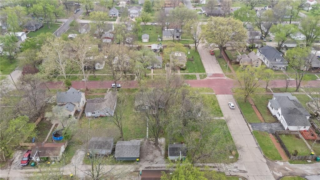 304 E Shawnee Street — photo 38