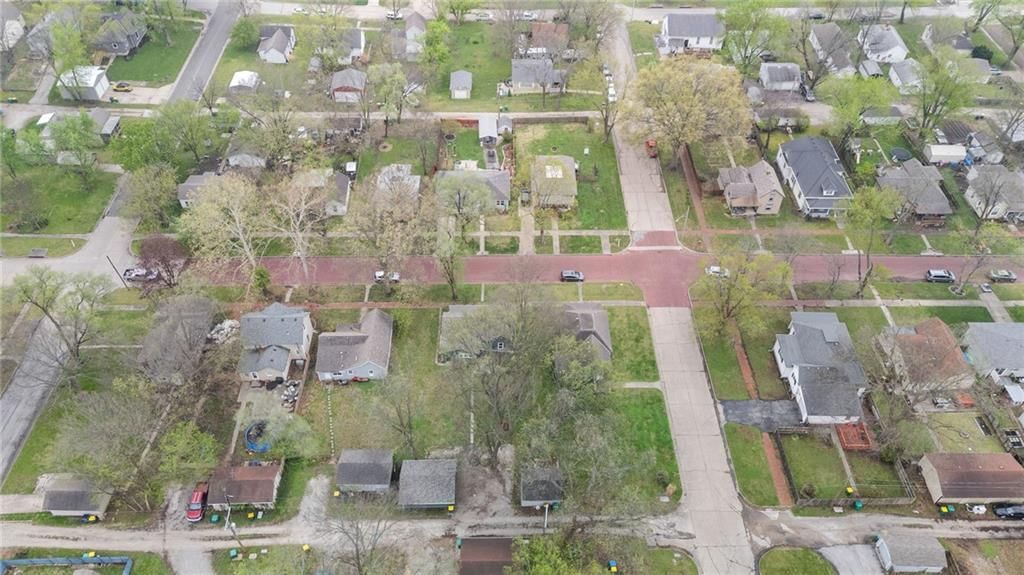 304 E Shawnee Street — photo 39