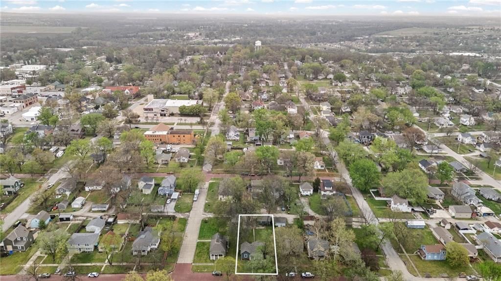 304 E Shawnee Street — photo 41