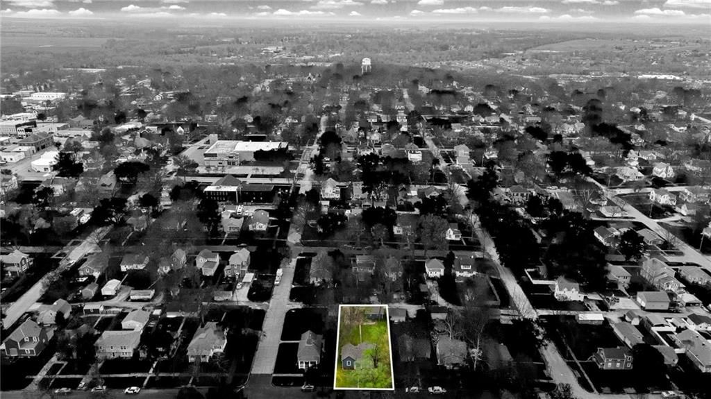 304 E Shawnee Street — photo 42