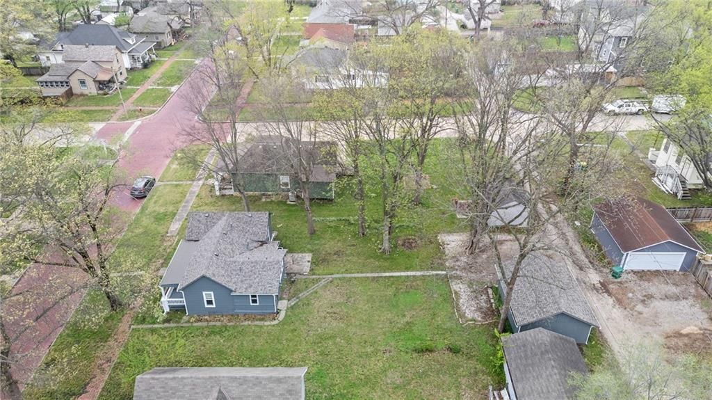 304 E Shawnee Street — photo 48
