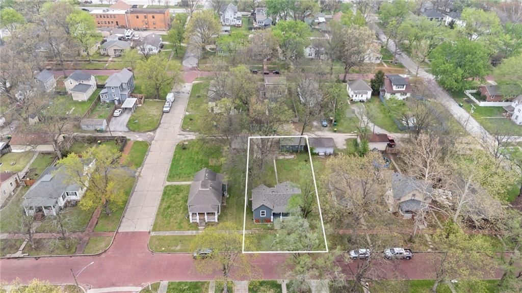 304 E Shawnee Street — photo 55
