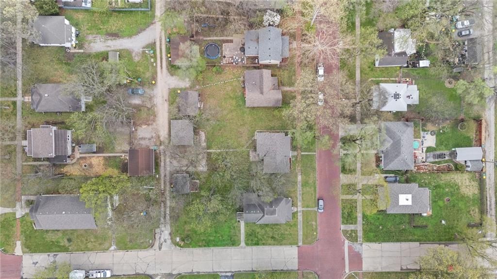 304 E Shawnee Street — photo 61